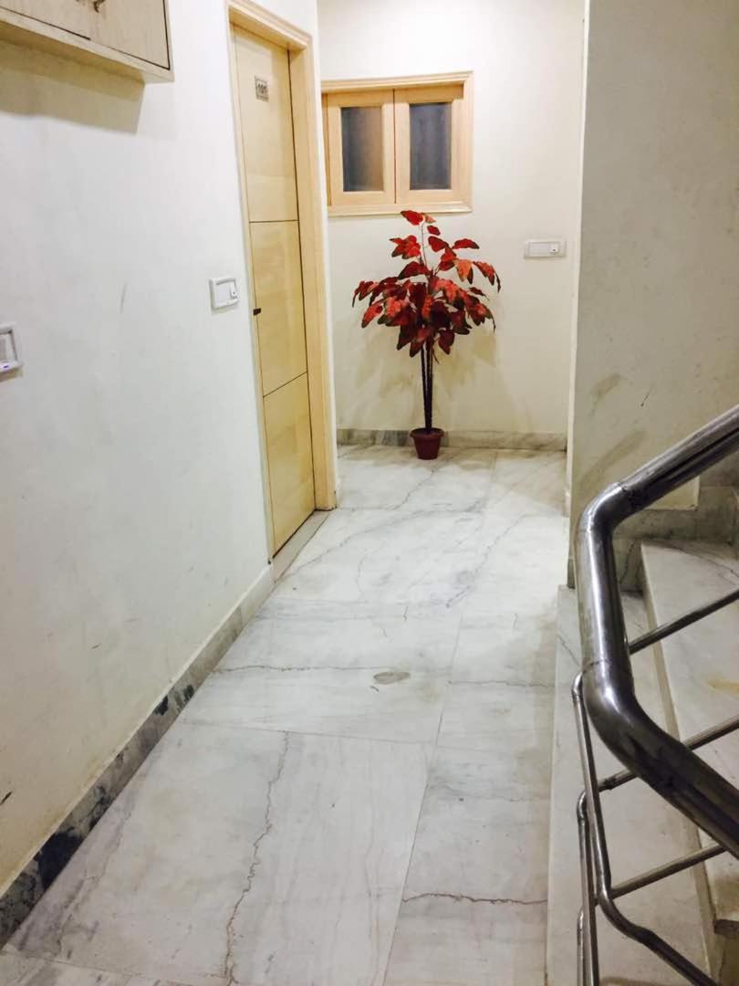 Cottage Lord Krishna Walking Distance From New Delhi Railway Station Exterior foto